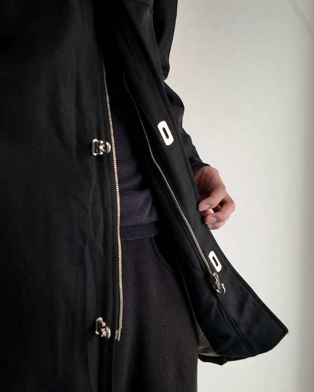 【Salvatore Ferragamo】middle length turn lock coat