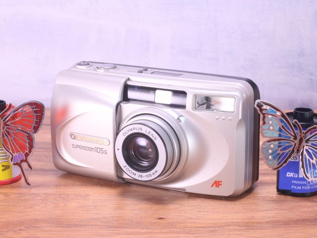 OLYMPUS SUPERZOOM 105G