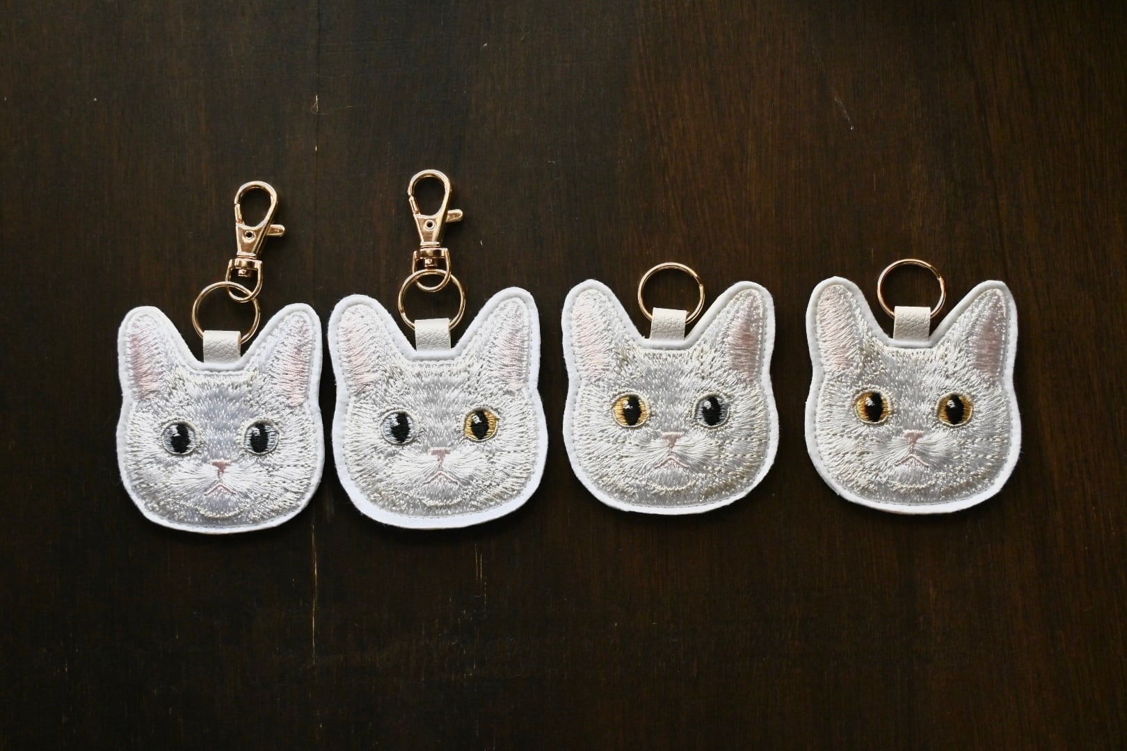 白猫ちゃんのキーホルダー【短毛】 | 猫と暮らす洋裁店magical