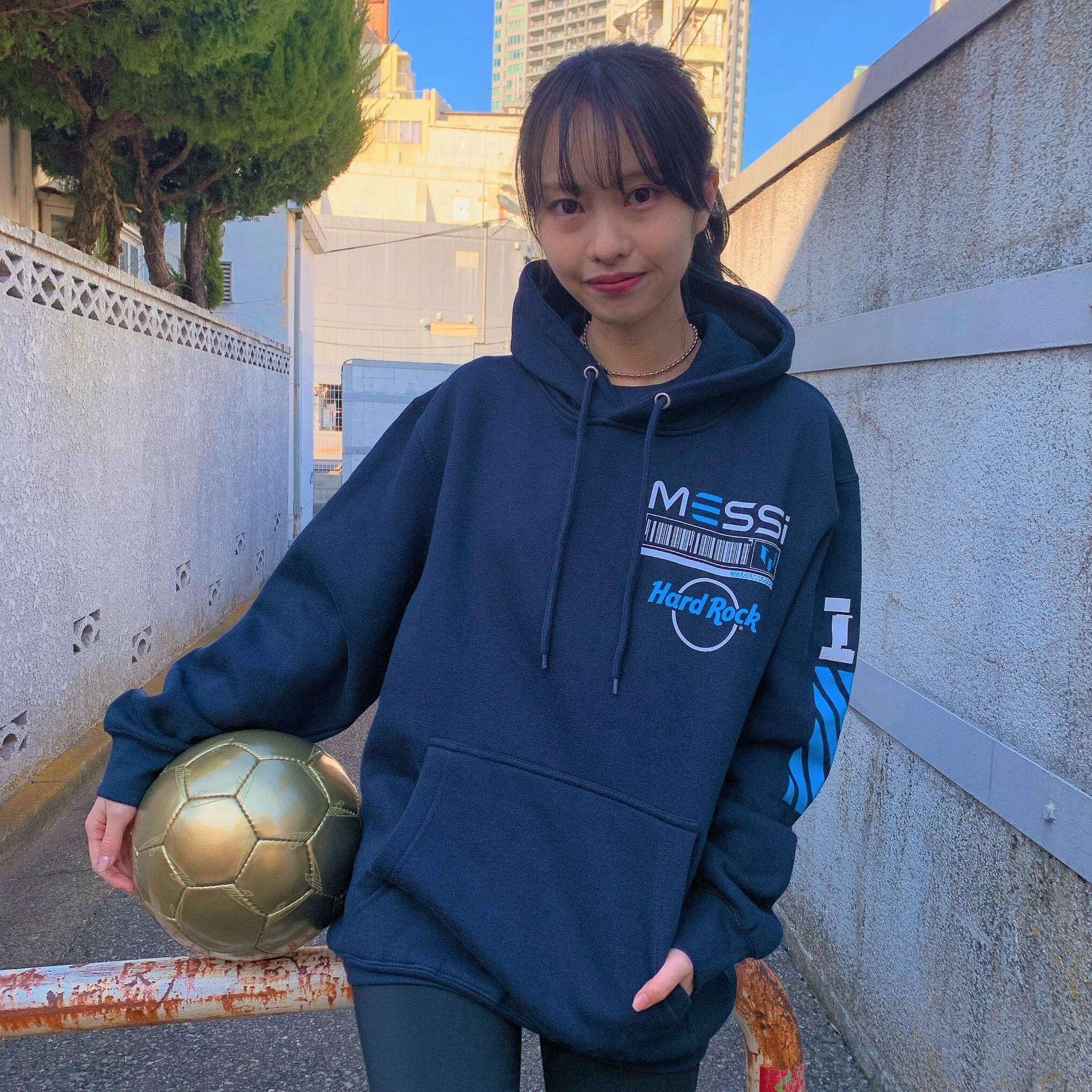 Messi Navy Hoodie | ハードロックカフェジャパン公式オンラインショップ