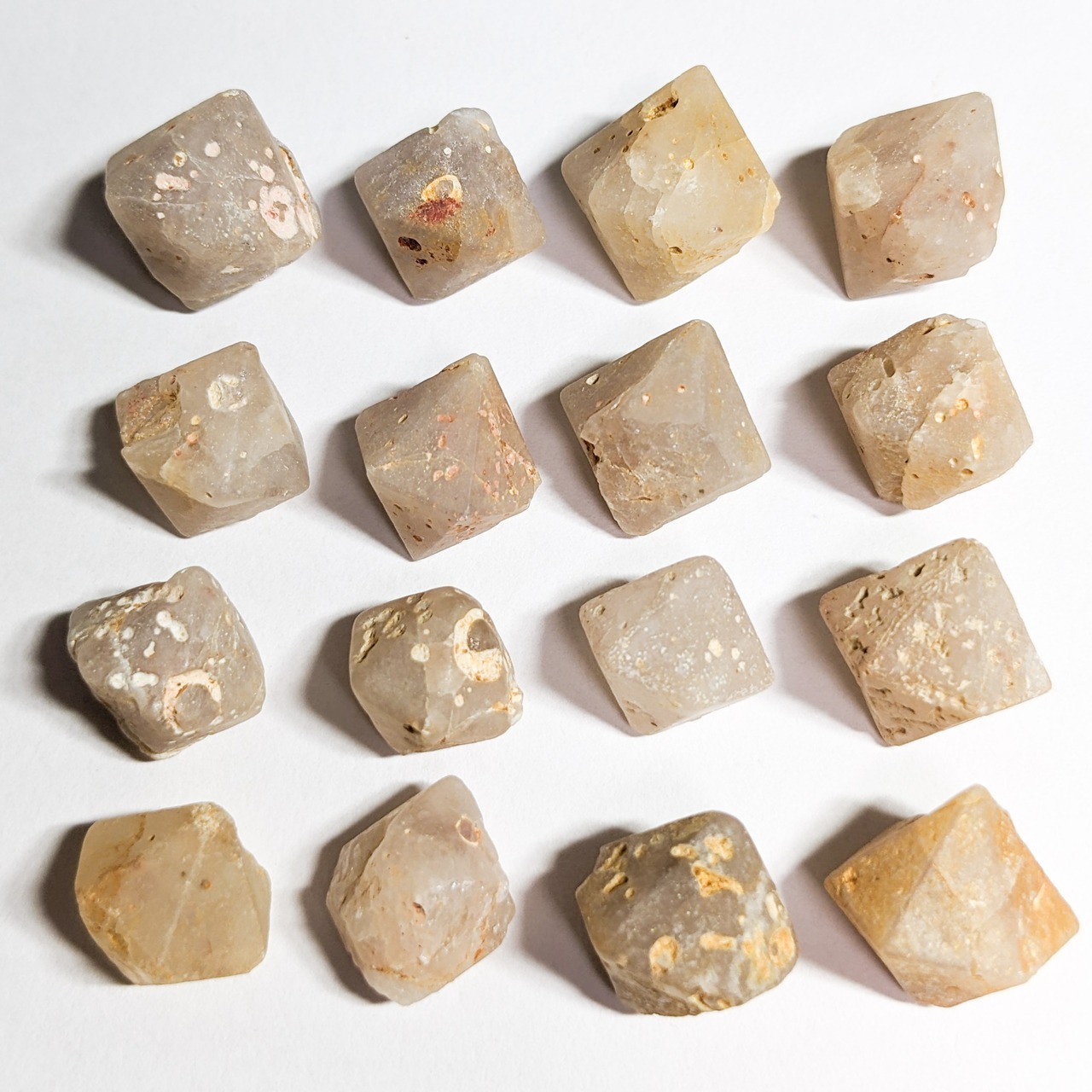 ベータクオーツ ブラジル産 原石 【ランダムピックアップ】