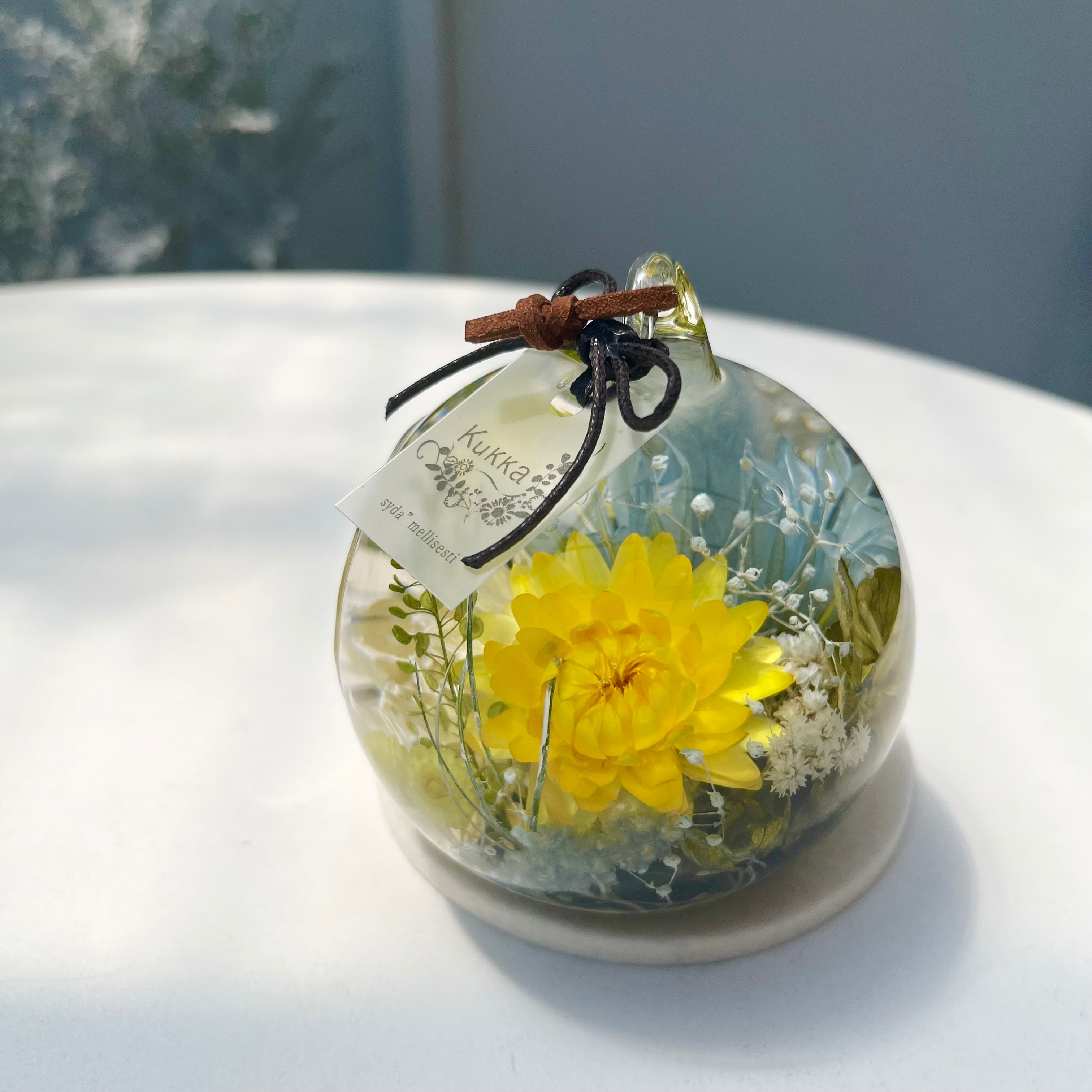 【ハンドメイド】ハーバリウム4点セット「瞬花周灯-shunka shūtō-」 ハンドメイド】ハーバリウム4点セット「瞬花周灯-shunka shūtō-」