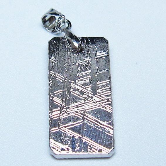 ギベオン ペンダント 隕石 メテオライト 一点物 メール便可 112-13418