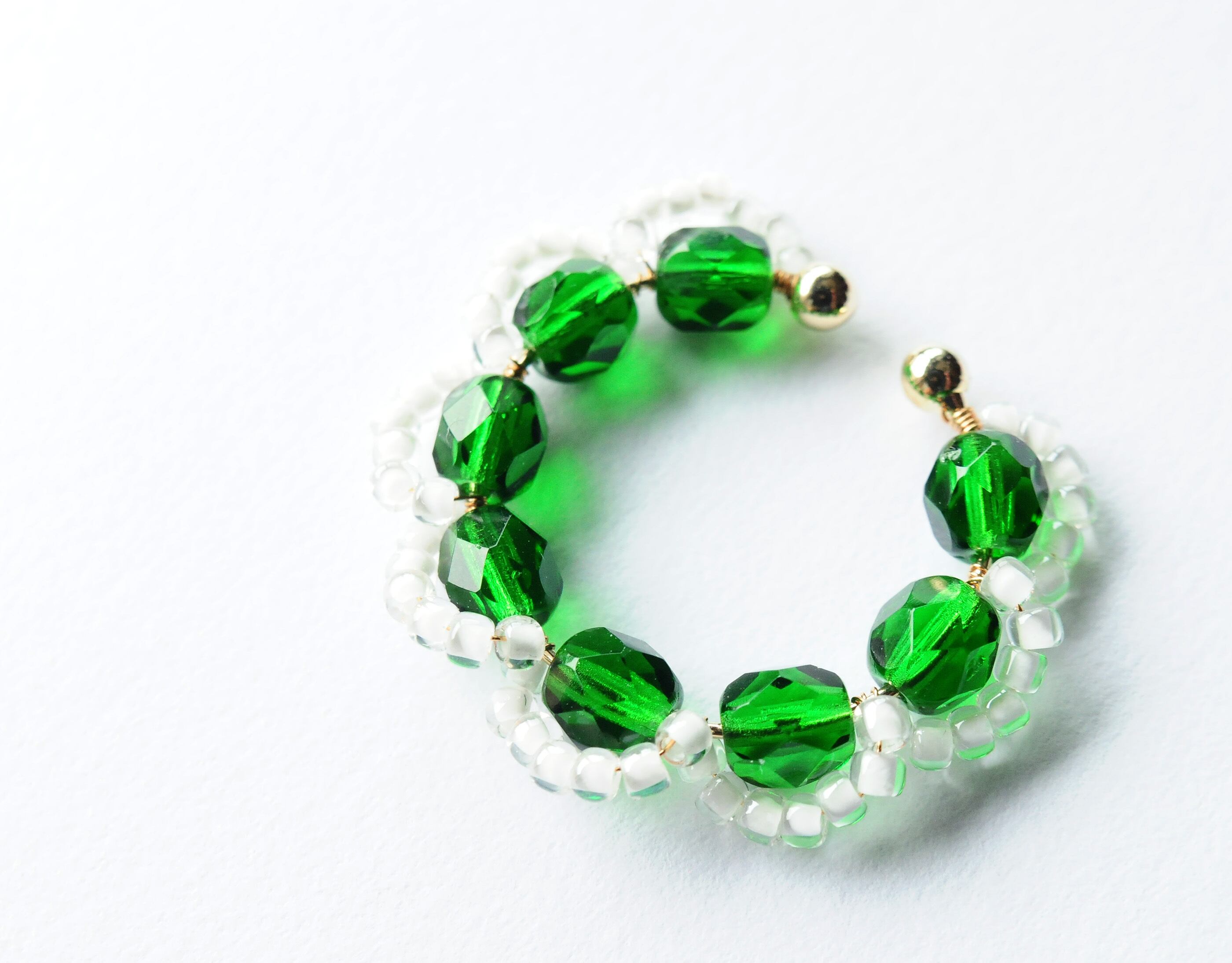 ＜Rollo～イロヅクビジュー～＞イヤーカフ『 Forest green × Yuki 』