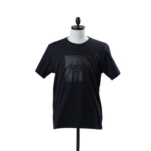 SY32　SQUARE LOGO TEE（10027J）