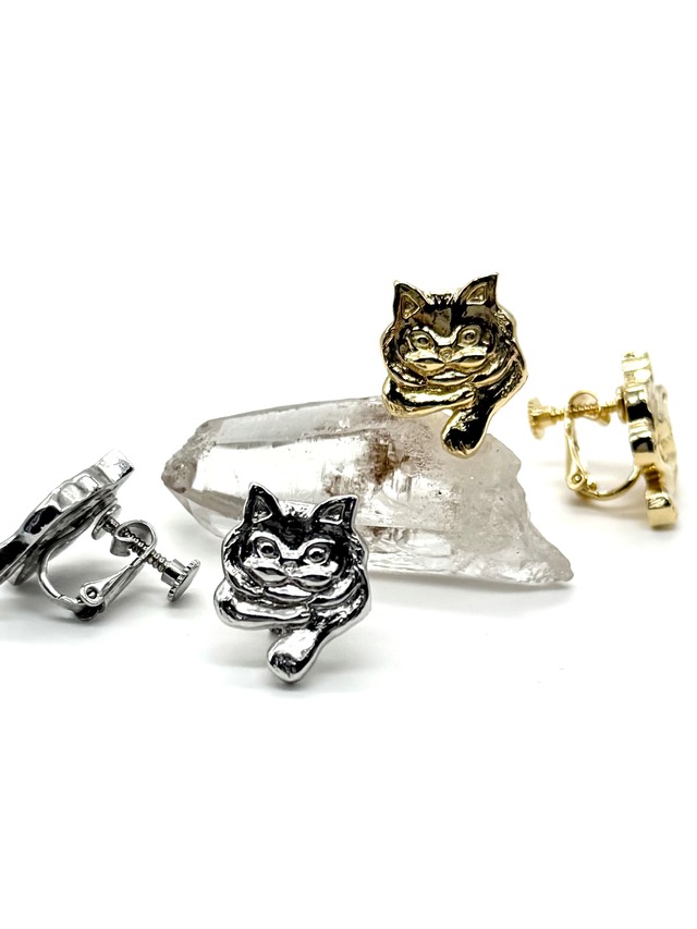 Oliver clip-on earrings | cat | gold ･ silver