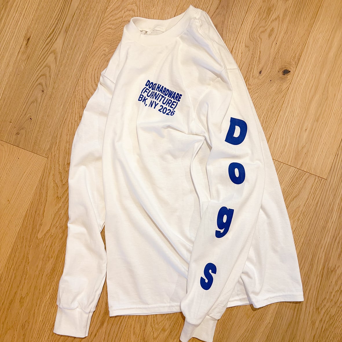 DOGS Furniture long sleeve TEE