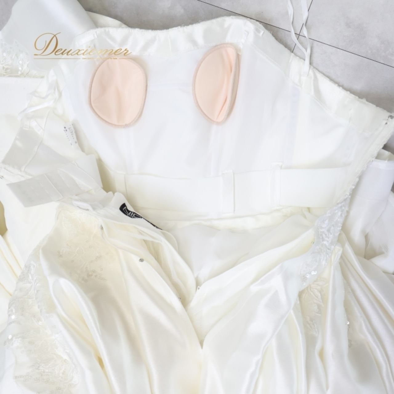 ウェディングドレス ホワイト系 ニコル NICOLE ドレス 結婚式 前撮り パーティ 撮影 披露宴 白 スパンコール ドレス ワンピース おしゃれ 可愛い 上品 イベント 結婚式準備 エレガント