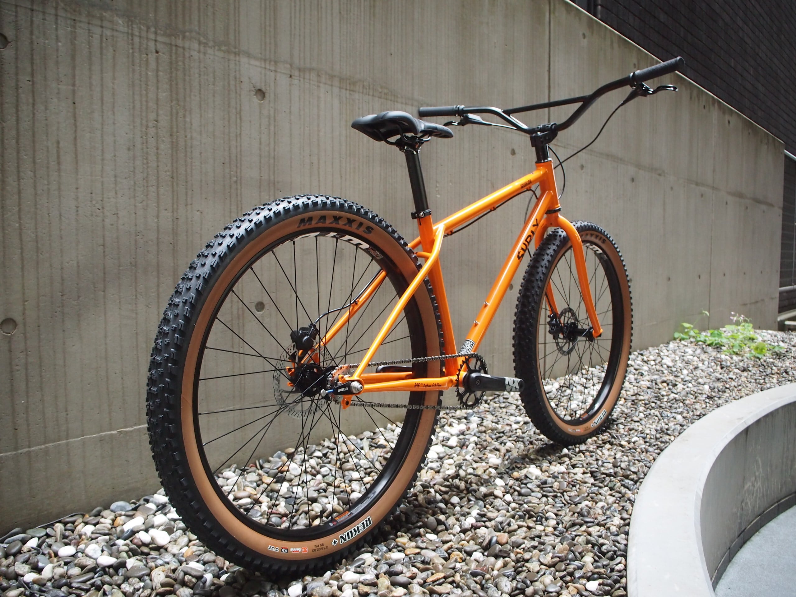 surly lowside サーリー ローサイド 26インチ＋ sus