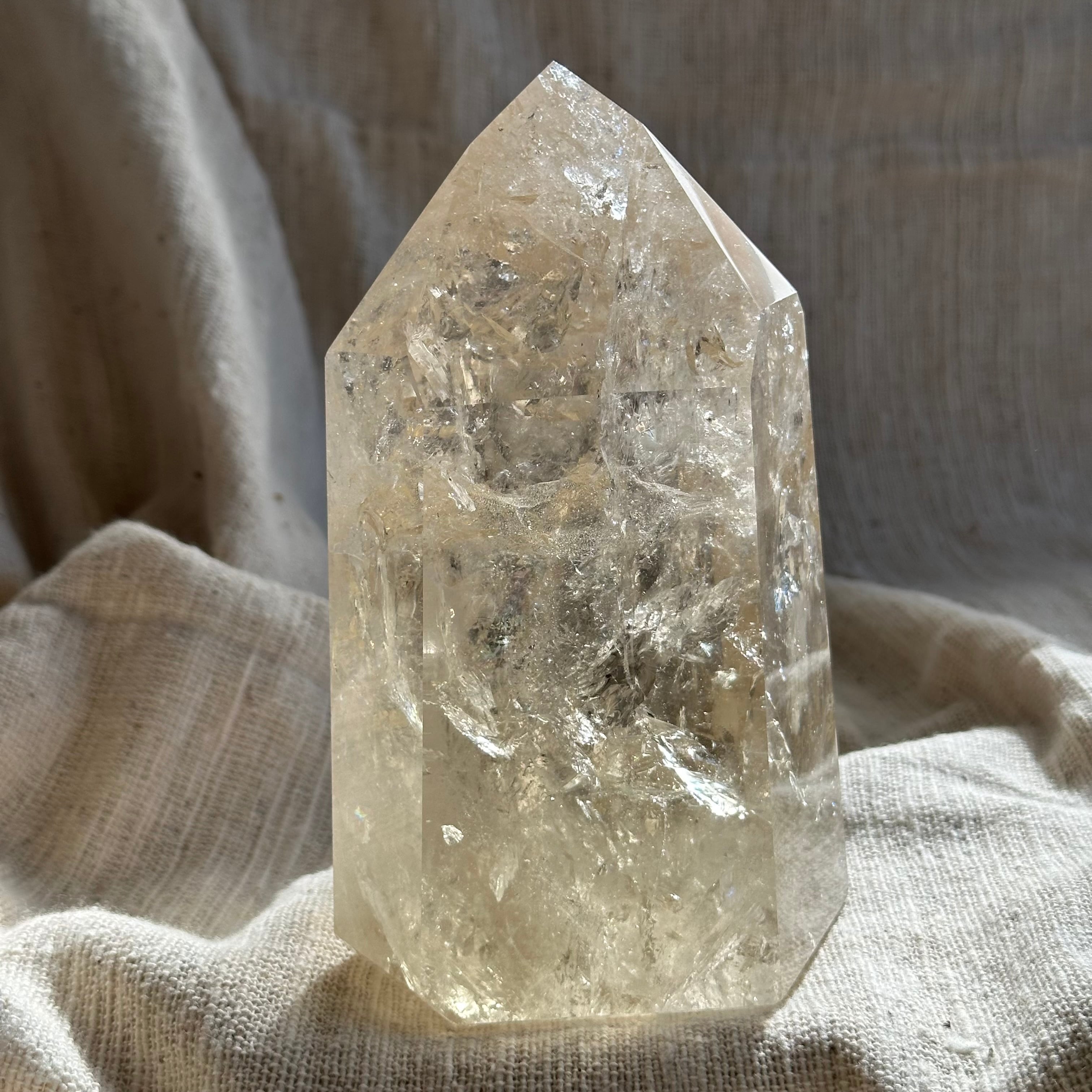 ローズ クォーツ】ハート シェイプ スタンド付 ブラジル産 ROSE QUARTZ