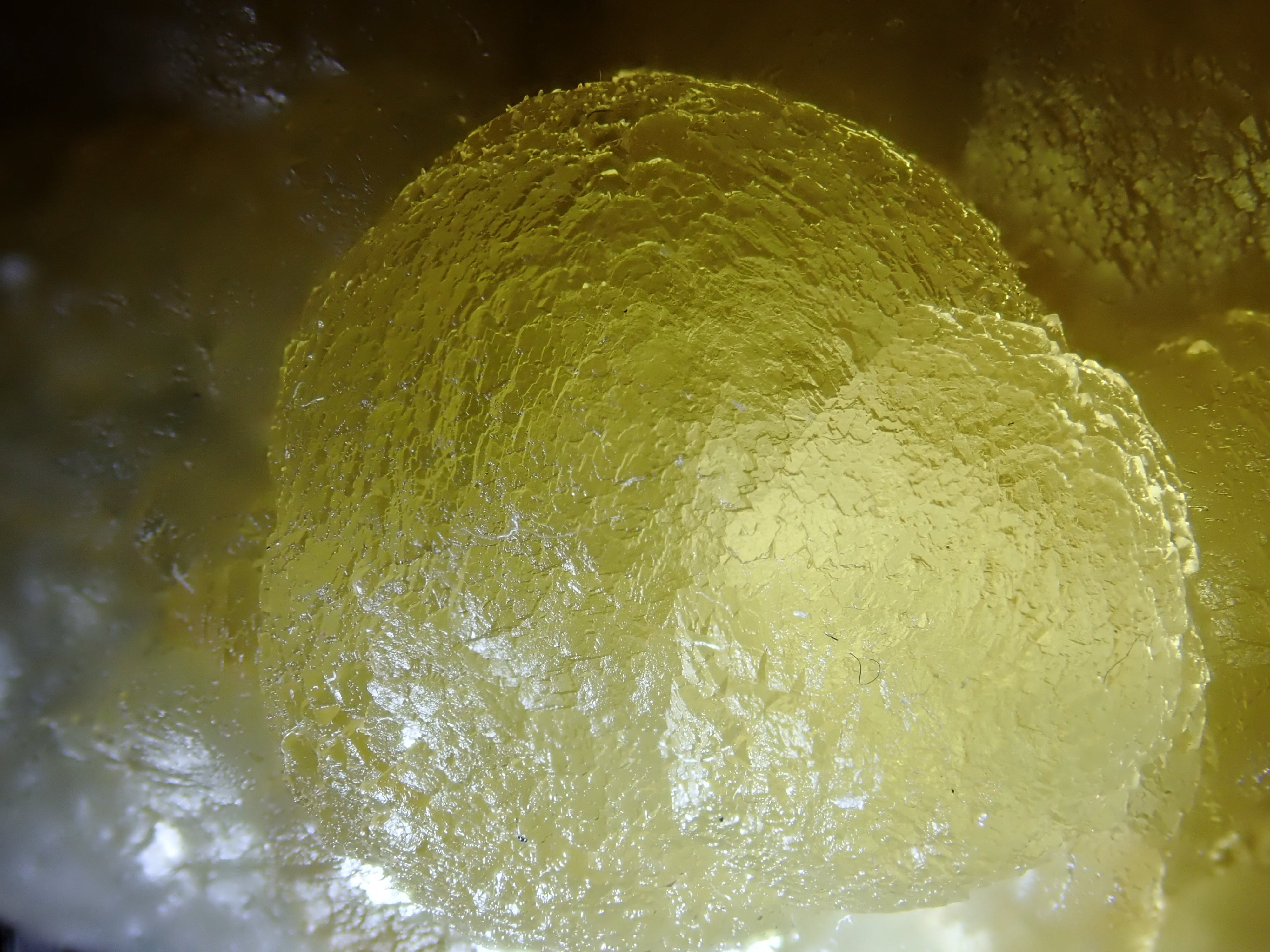 もこもこ】球状フローライト 蛍石 原石 標本 | 石処たっちゃん