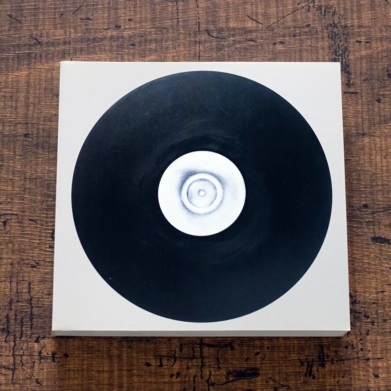 The KLF ハウス・ミュージック伝説のユニットはなぜ100万ポンドを