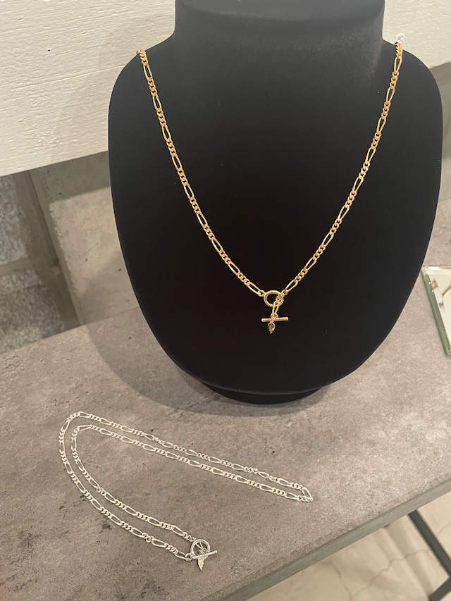 FINE CHAIN NECKLACE