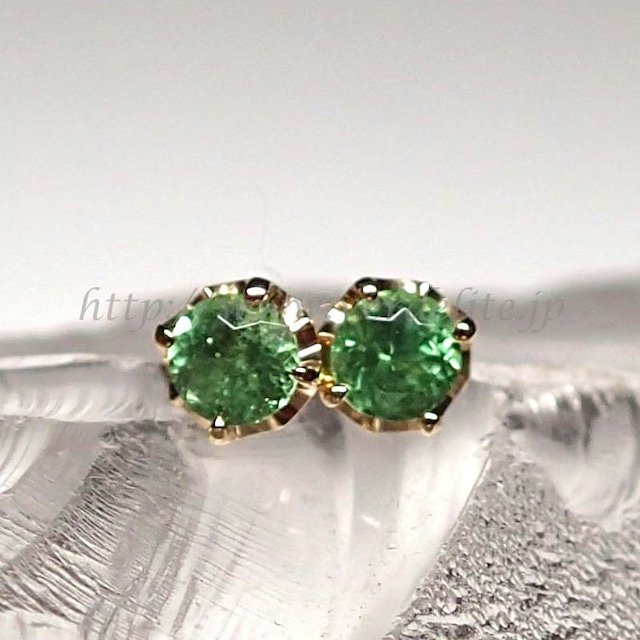 ジラライトinクォーツピアス　K10YG　0.29ct