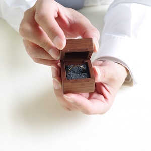 指輪入 1つ用　Ring box (for one ring)