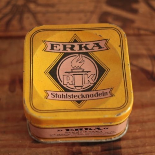 ドイツ ヴィンテージ まち針のティン缶ERKA Stahlstecknadeln