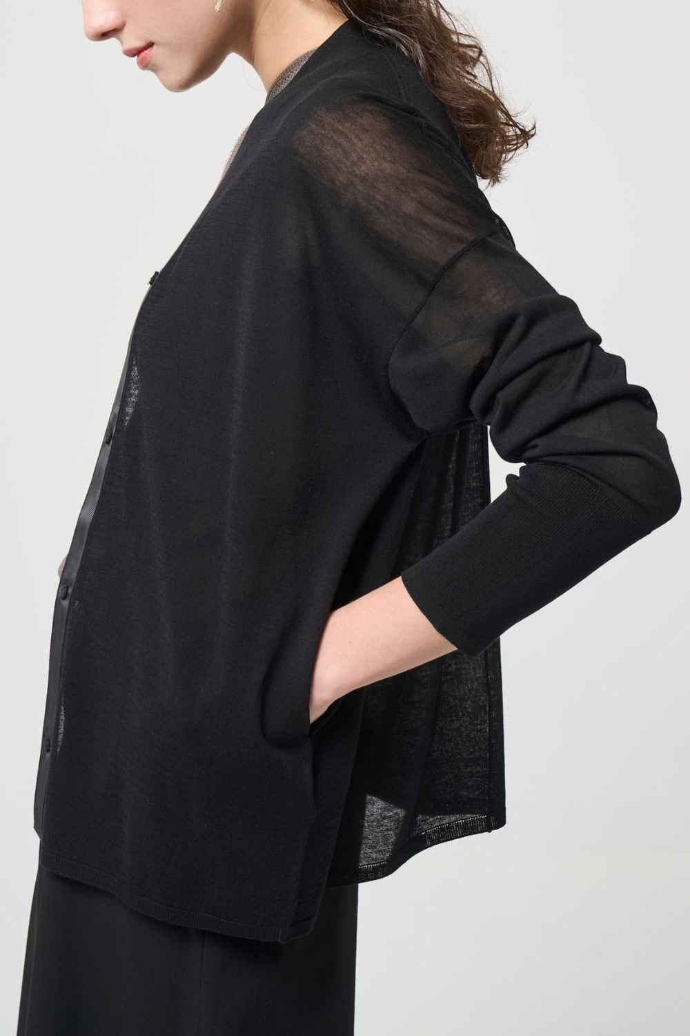 3/10発売開始 / Breathable Cotton Cardigan - BLACK | seven dot