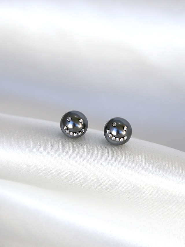 Smile Pearl Black & Crystal