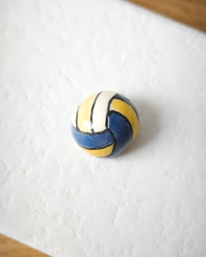 daughter ボールブローチ バレーボール