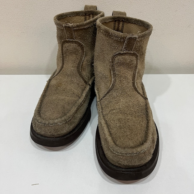 RUSSELL MOCCASIN CO SUEDE BOOTS
