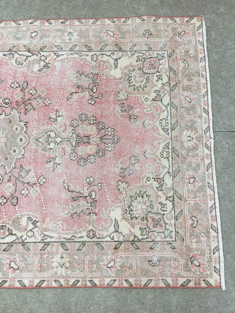トルコ絨毯 ヴィンテージラグ 111×210cm (TRE6981) | ヴィンテージラグ