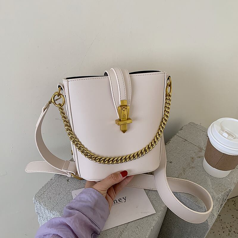 小さなバッグ女性バッグ2020新しいトレンディなファッションネット赤いチェーンバッグショルダーメッセンジャーバッグワイルドワイルドバケットバッグ Tiancai_Wing_Bag1426313