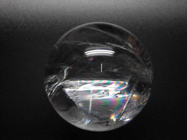 【送料無料】【高品質】69mm ブラジル産天然レインボー水晶玉 no.3