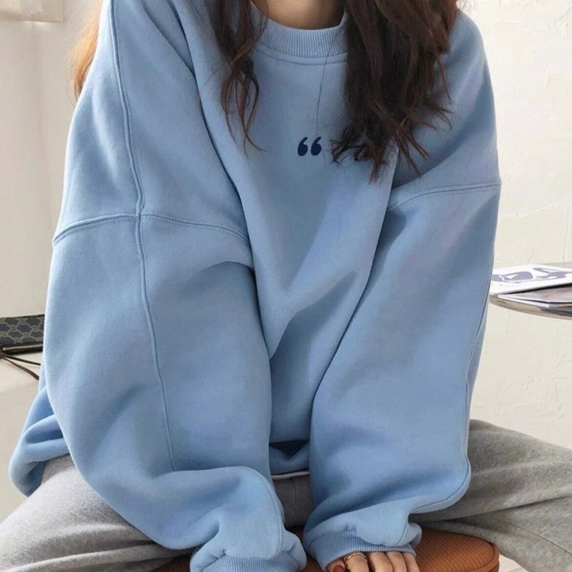 韓国風 オーバーサイズトレーナー