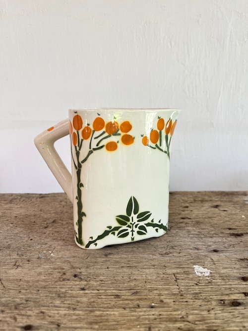 Creil et Montereau 三角ピッチャー