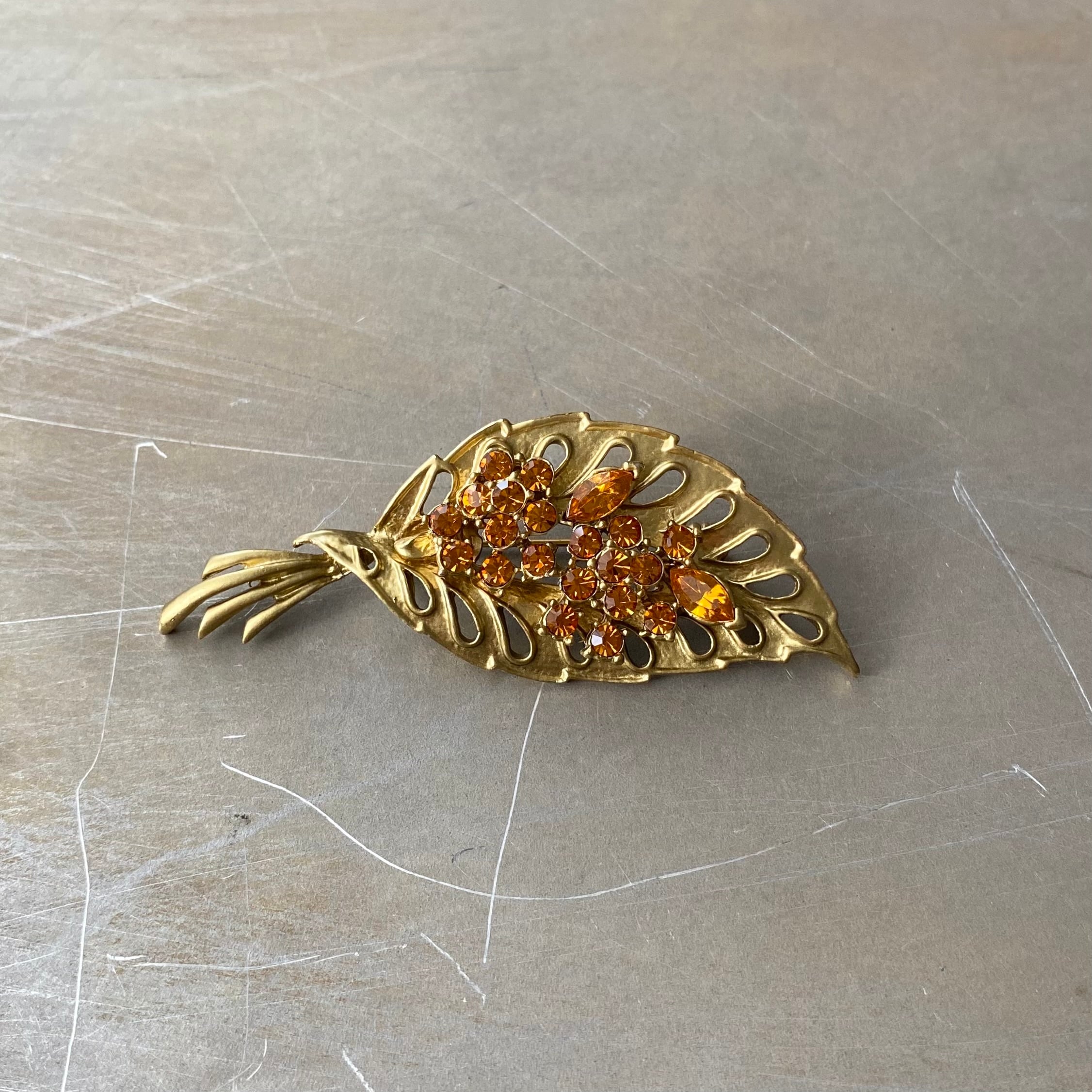 Brooch | POOL VINTAGE