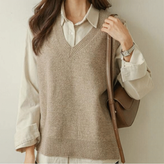 m*i様 2022 Drawer 3G畔編みVネックニットベスト キャメル　2 2022 Drawer 3G畔編みVネックニットベスト キャメル2M黒