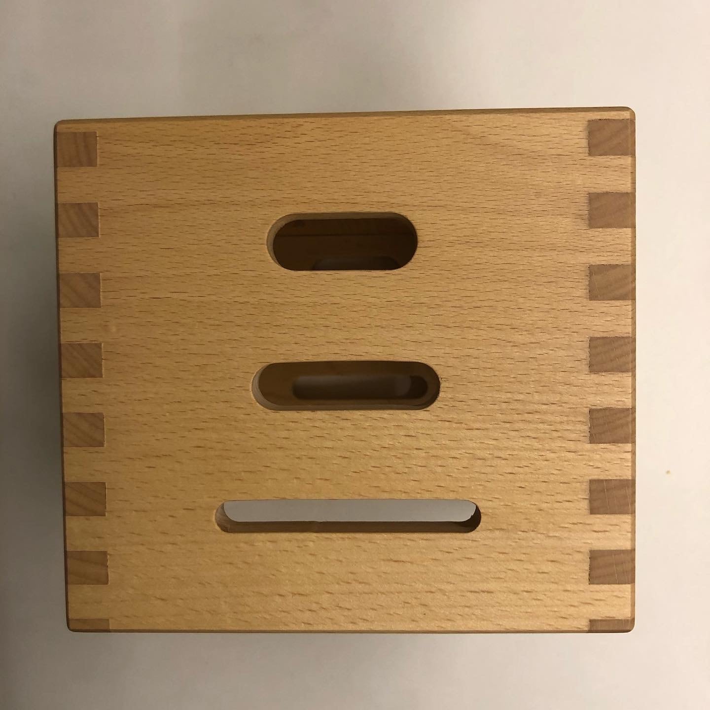 アドヴァン スリットボックス 木製 知育玩具 積み木 ゲーム ひも通し アドヴァン スリットボックス 木製 知育玩具 積み木 ゲーム ひも