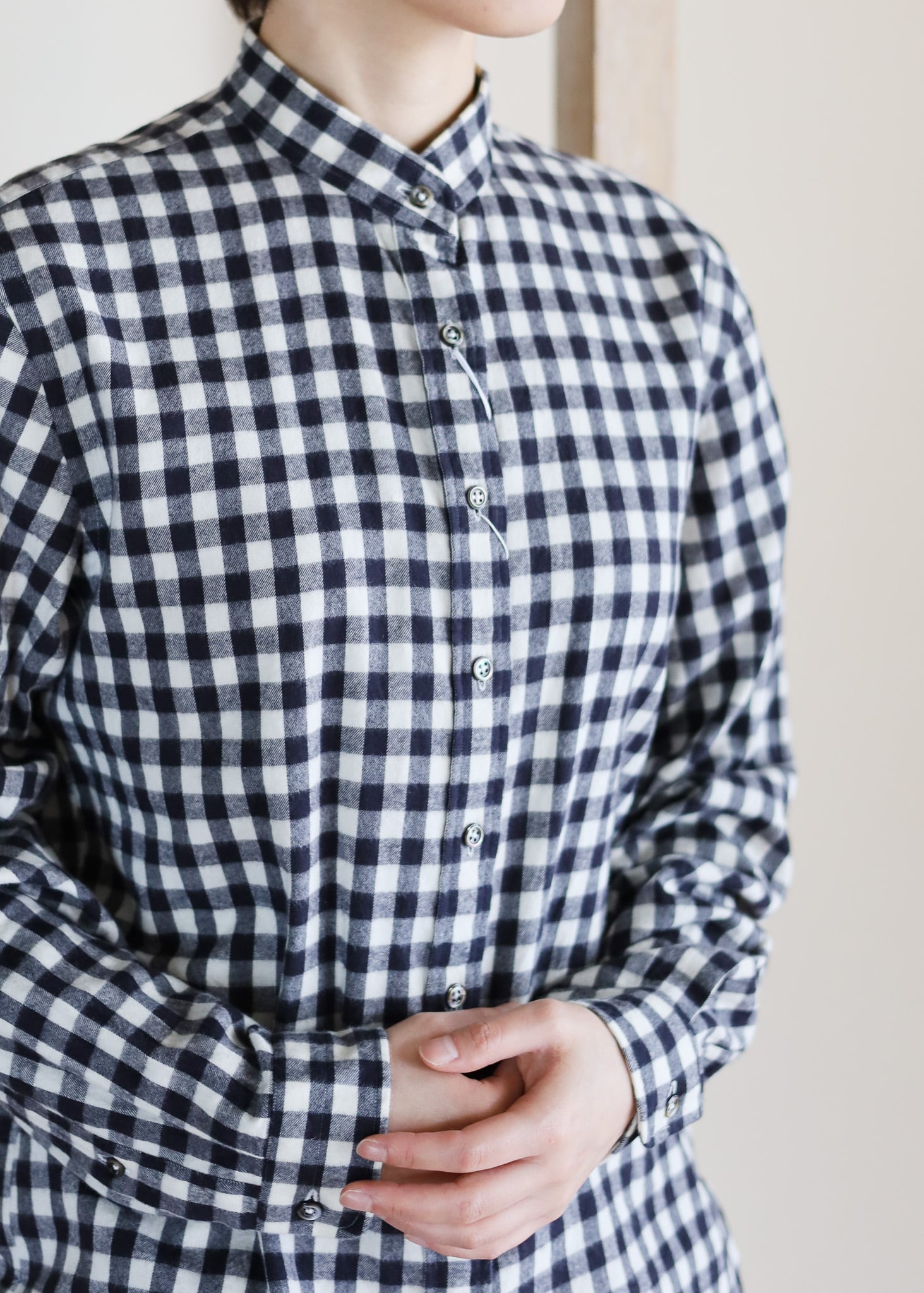 HAND ROOM WOMEN'S - スタンドカラーシャツ - ギンガムチェック | merle