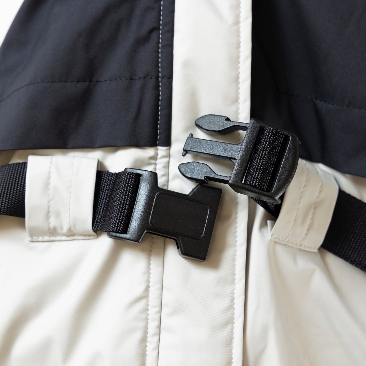 ボンバーヒートジャケット2024 light gray × black / イタグレ服