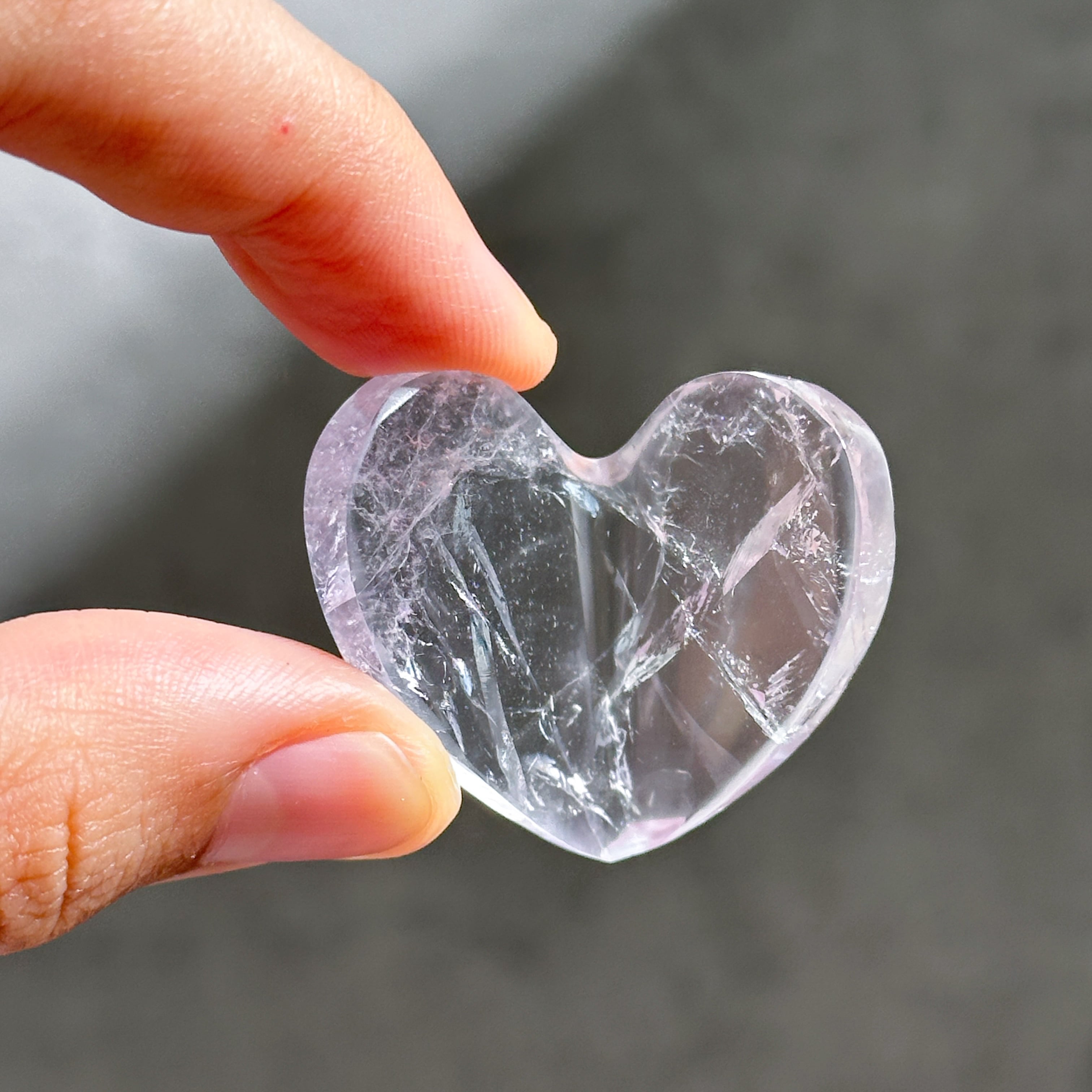 アメジスト 3Dハート 04♡Amethyst heart ♡天然石・鉱物