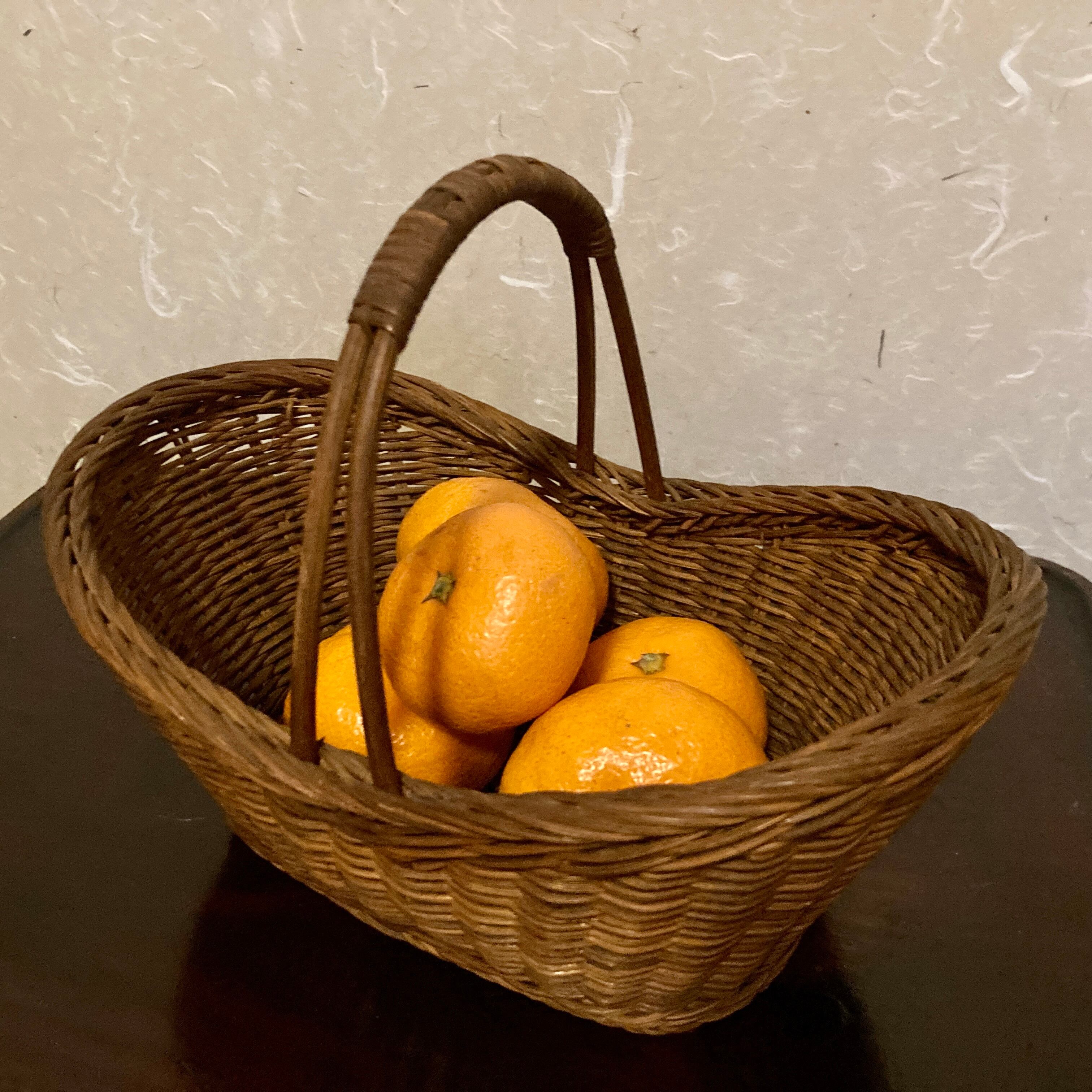 ☆手籠 植物を編んだカゴ 小物入れや果物入れに | 仙台浪漫