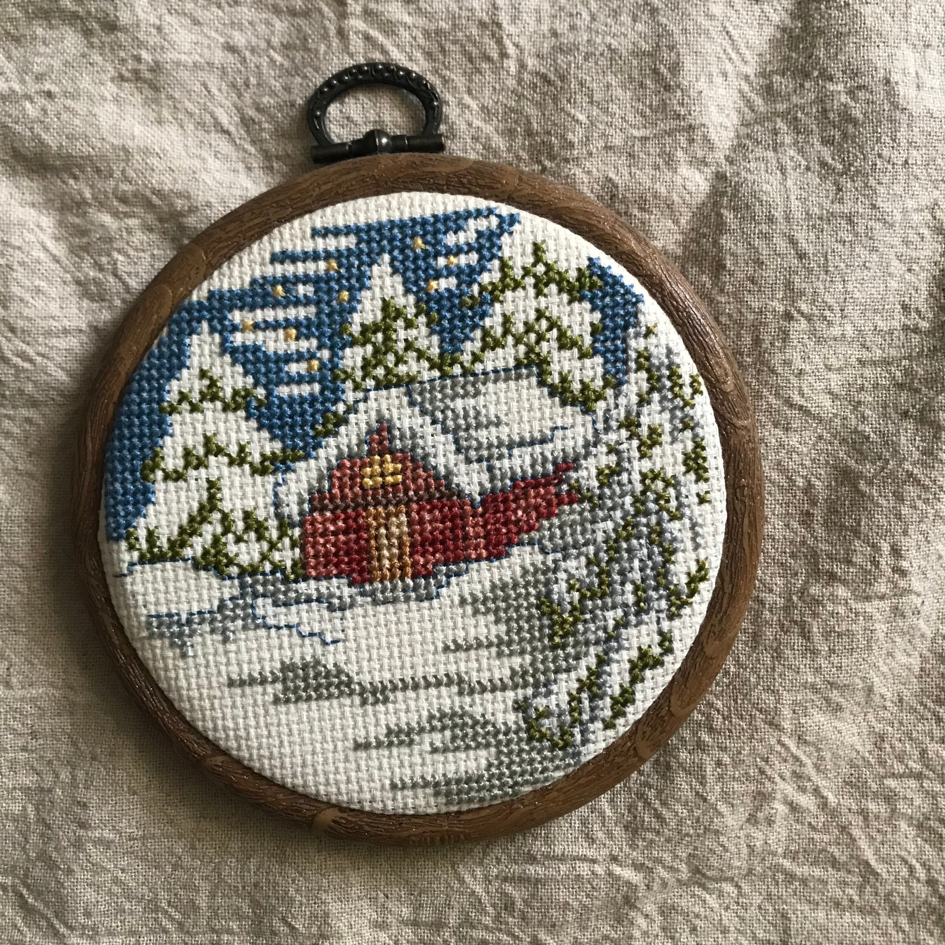 雪景色の刺繍絵