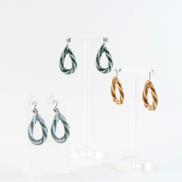 ドロップ　ピアス/イヤリング