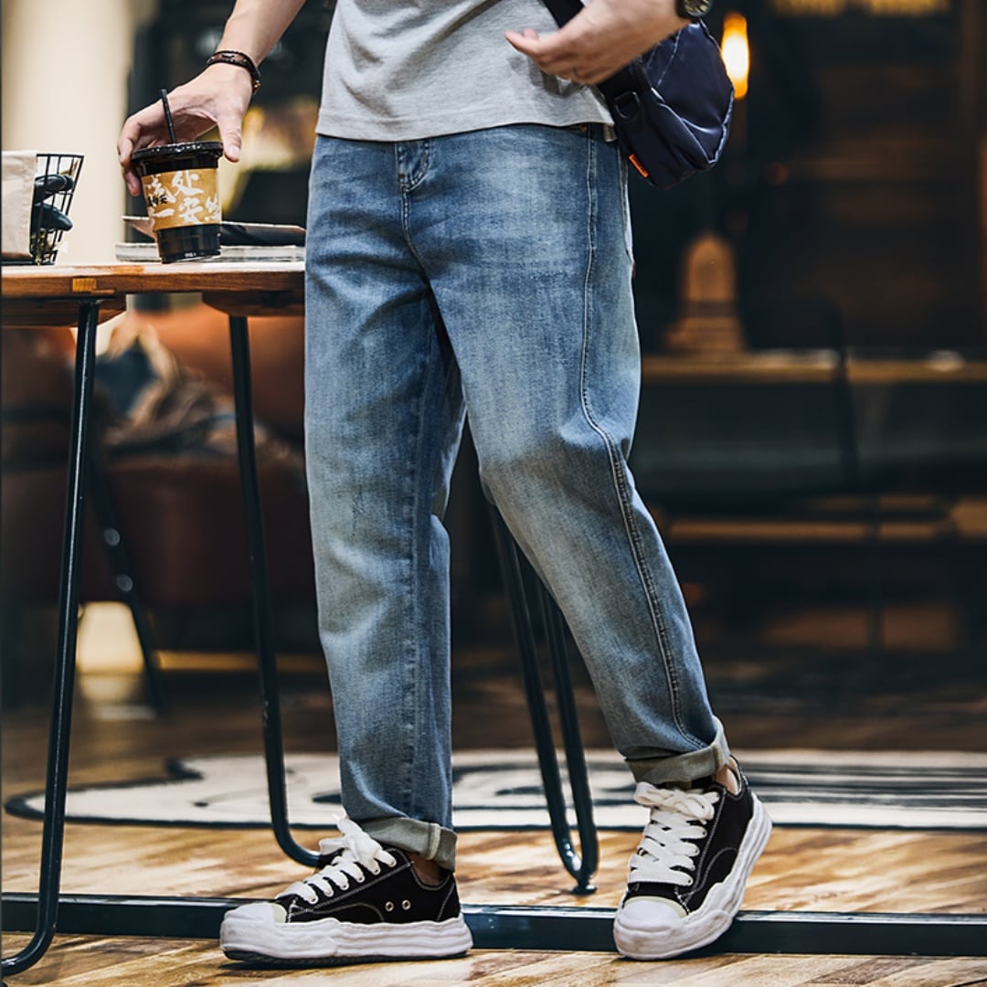 【即納対応商品】エンボスデザイン テーパードデニムパンツ 10934