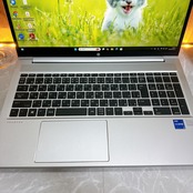 極美品2022年式/HP ProBook 450 G9/メモリ16GB/SSD256GB/ノートパソコン