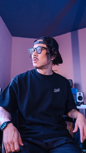 Logo Embroidery 8.2oz Organic Cotton T-Shirt [BLACK]