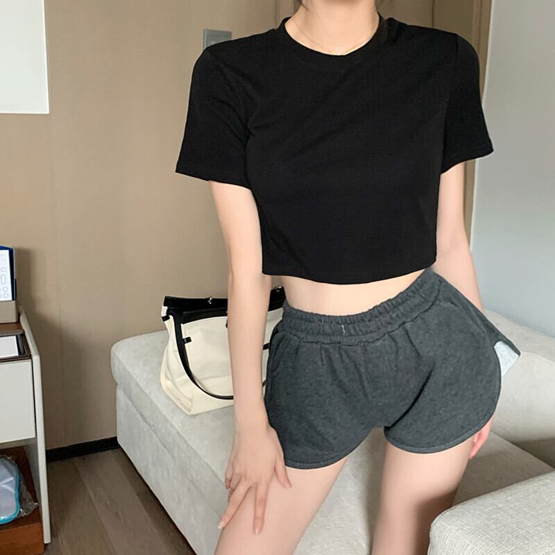 スタンダードラウンドネックショートトップス サマーカジュアルスリムブラックTシャツ レトロ 夏物 Oネック ガールズファッション61332548554