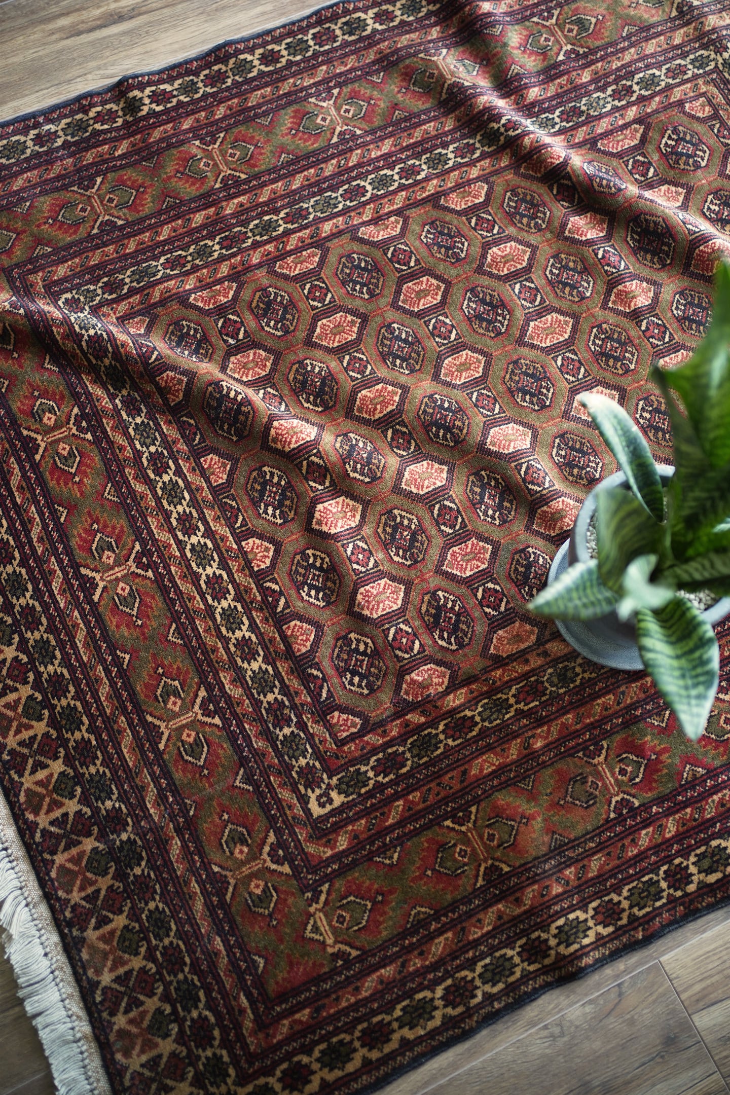 Medium Size | ヴィンテージラグ専門店 TIME RUG （ペルシャ絨毯