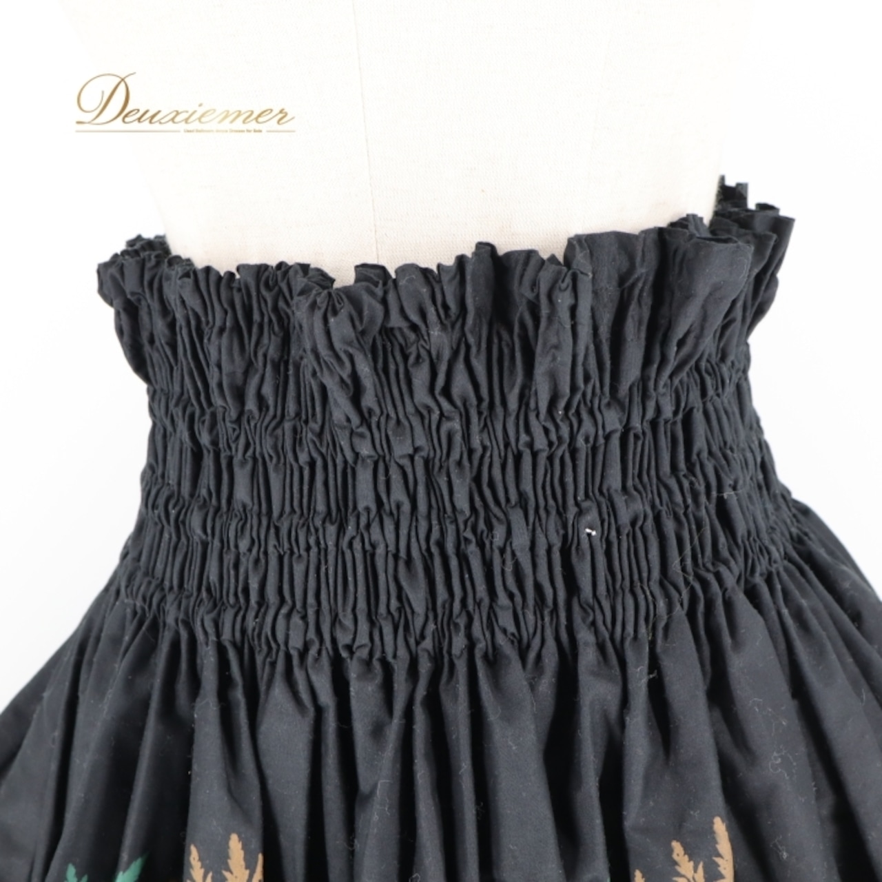 フラダンス 衣装 パウスカート ブラック系 MMJ 日本製 ティアレ柄 ハワイアンプリント柄 アロハ フラ ダンス レッスン 練習 シングル スカート かわいい おしゃれ 上品 大人っぽい ホワイト系 ブラウン系 グリーン系 黒 白 茶 緑 黄緑 アロハシャツ フラダンス用衣装 春夏用 レディース カジュアルスタイル 植物柄 ハワイアンスタイル おしゃれカジュアル