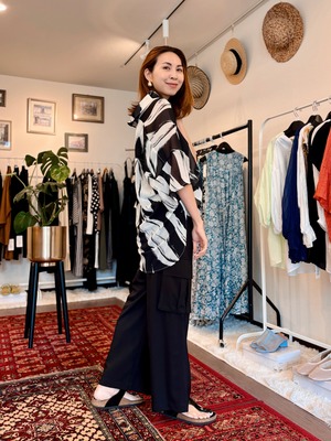 柄プリントシャツ