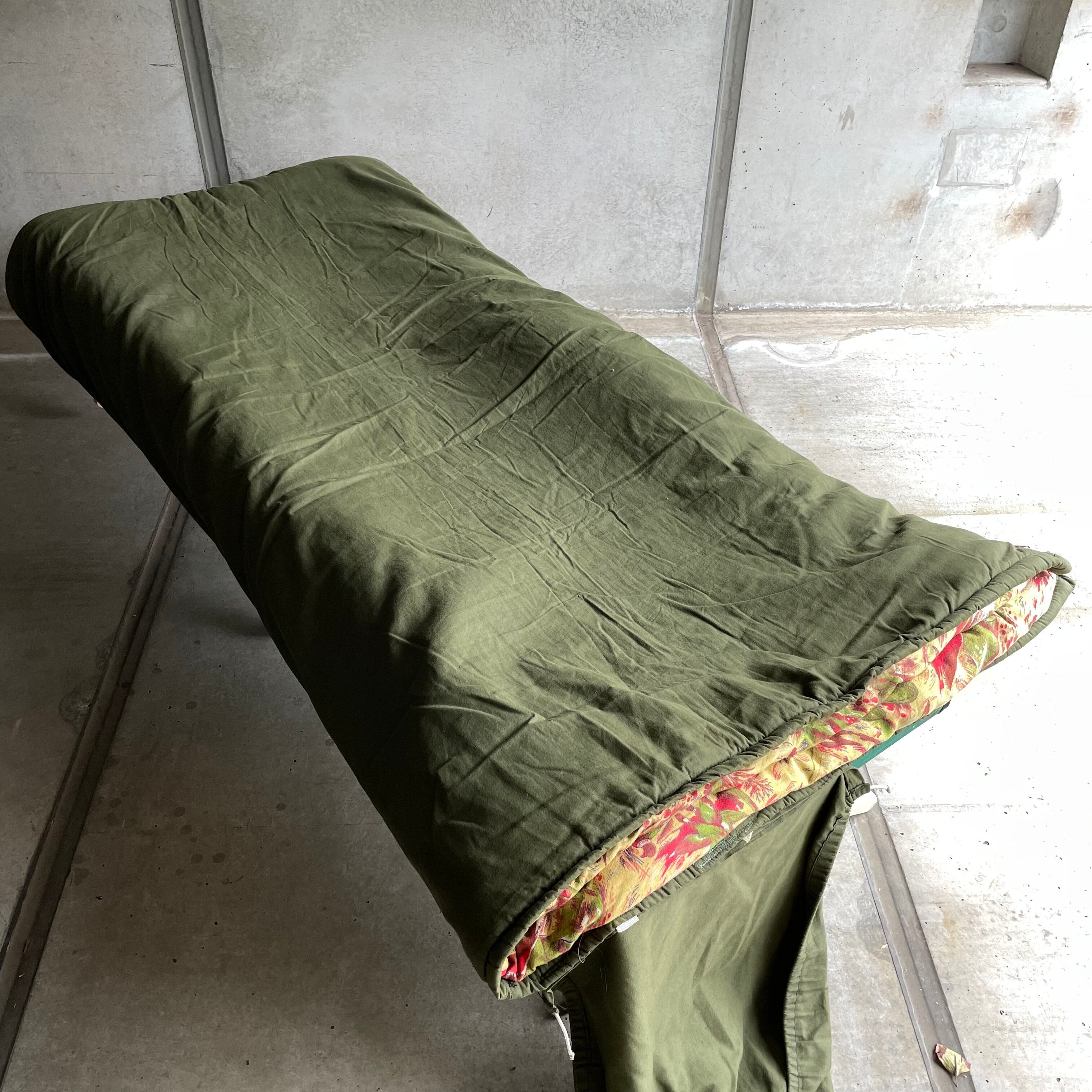 コールマン ビンテージ スリーピングバッグ ダックハント