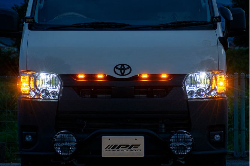 IPF ハイエース200系 標準ボディ グリルマーカー | travois