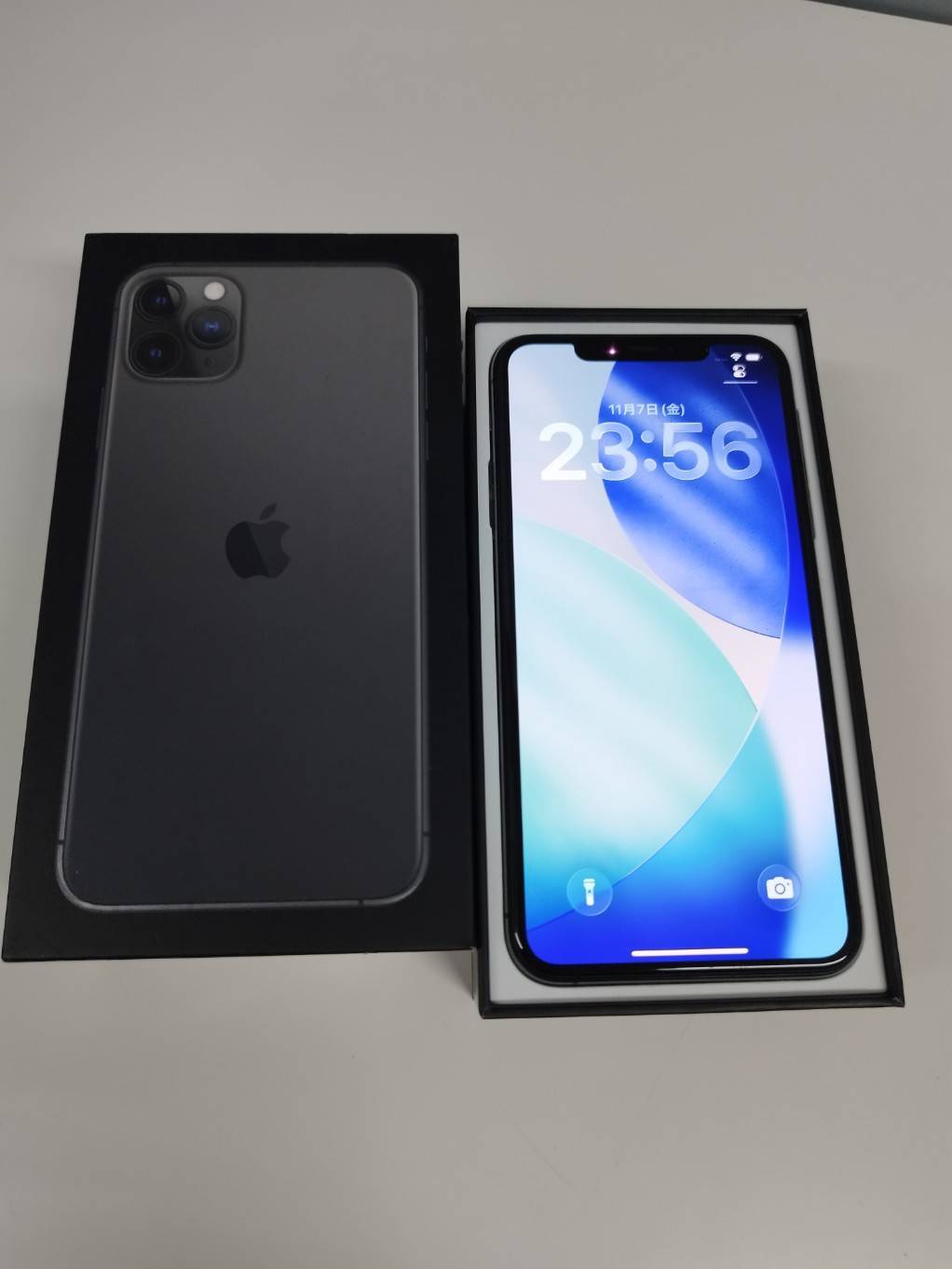 良品】iPhone SE 第3世代/SIMフリー/A2782/128GB/ミッドナイト〈MMYF3J 