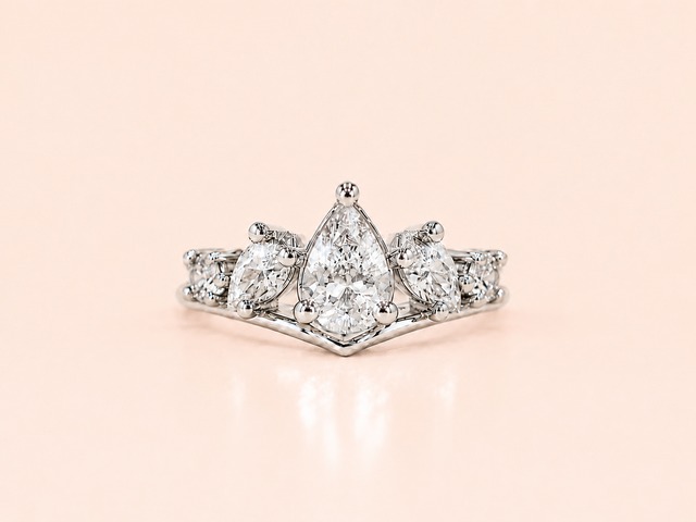 Crest Ring｜Silver Plated