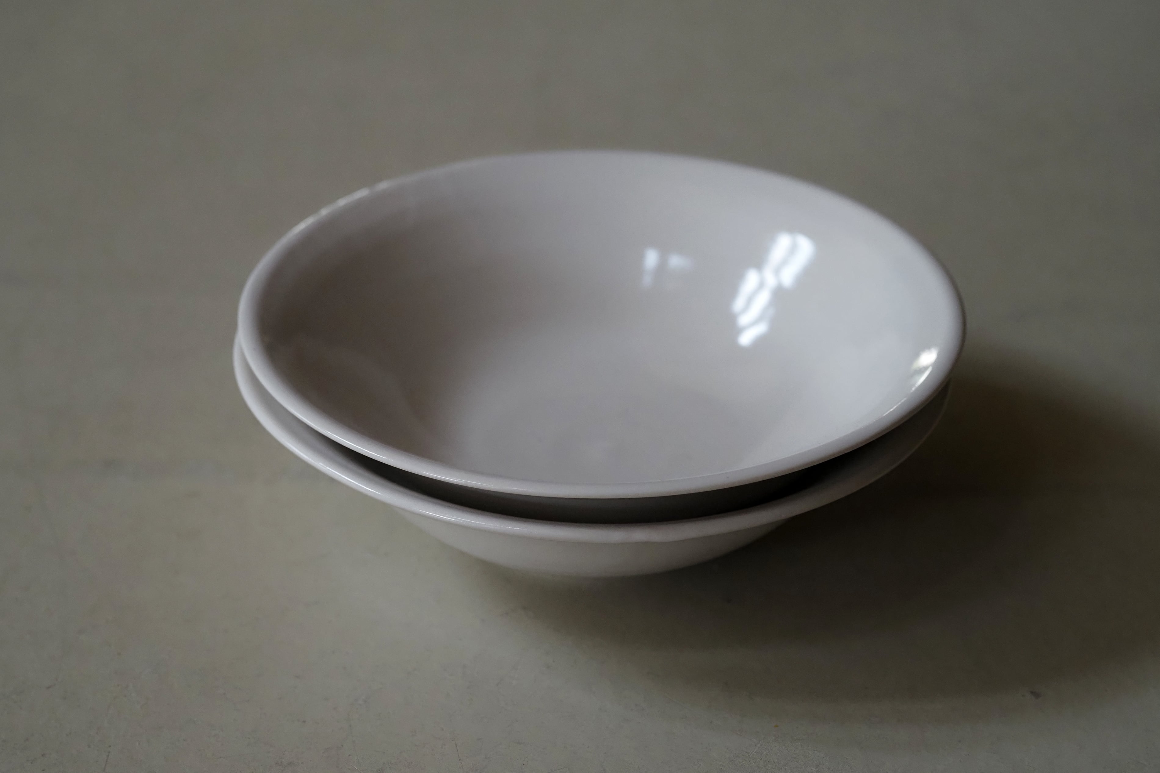 岡田直人 25.ふち反り浅鉢 | 陶屋なづな